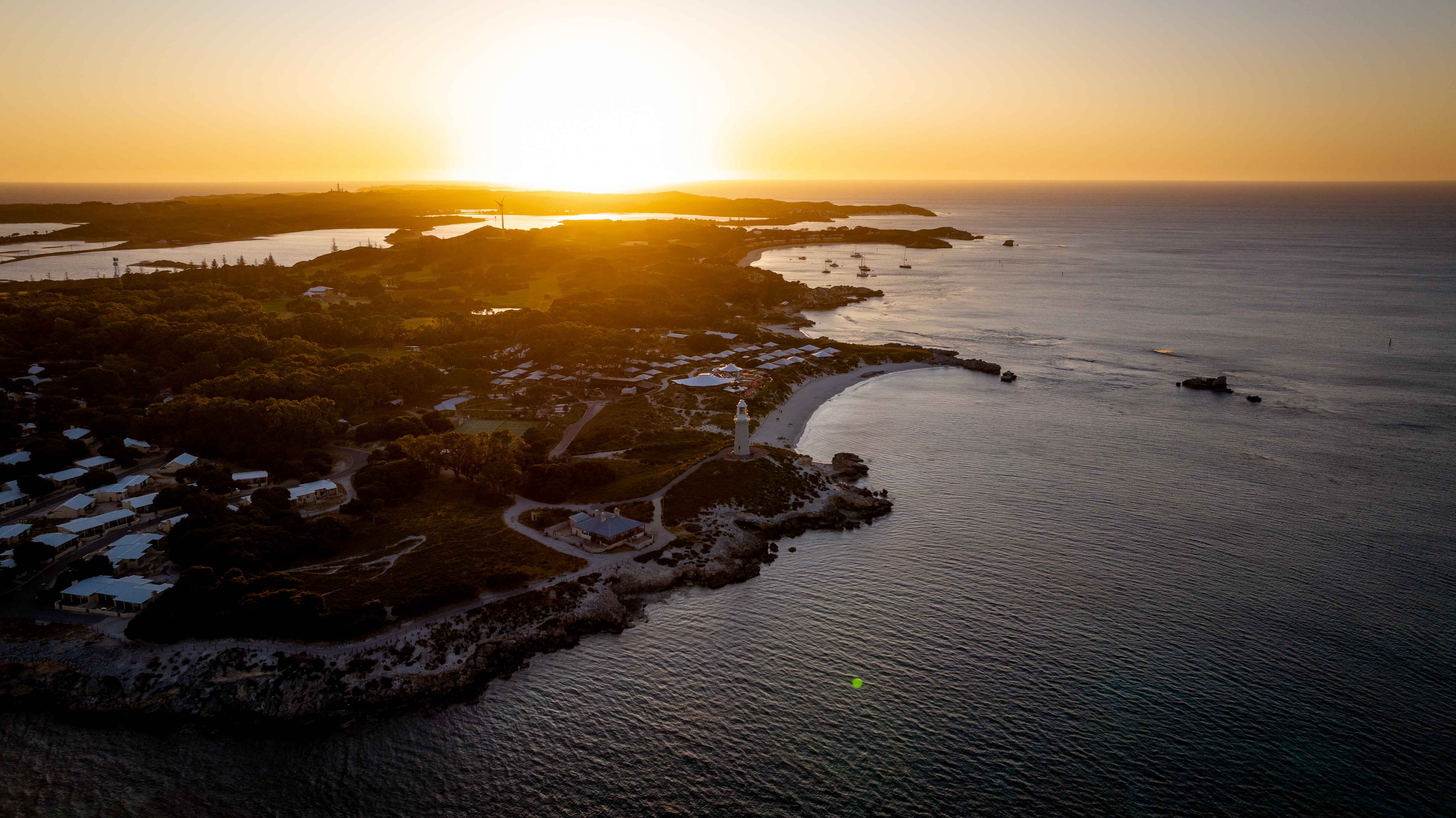 Bathurst Lighthouse and Pinky Beach