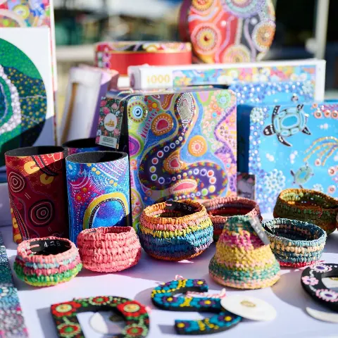 Aboriginal arts and crafts